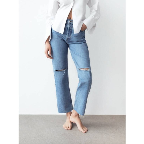 Zara Denim - ZARA Women's size 8 Ripped Knee High-waist Slim Straight Jeans Distressed Denim